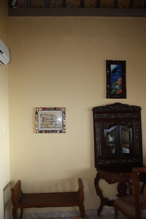 Cleopatra Beach Bungalows Hotel Lovina Quarto foto
